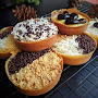 Membuat Martabak Manis yang Lezat